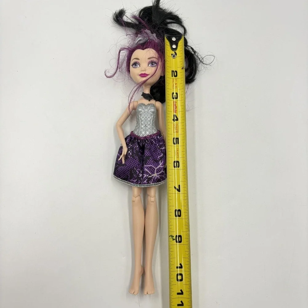 Mattel Ever After High Raven Queen Fashion Doll Purple Hair Silver‎ Dress 2015